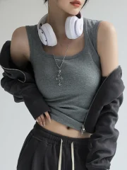 Women Solid U Neck Ribbed Tank - Image 3