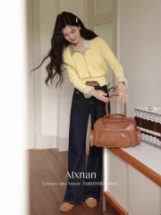 Women's Retro High Waisted Jeans - Image 2