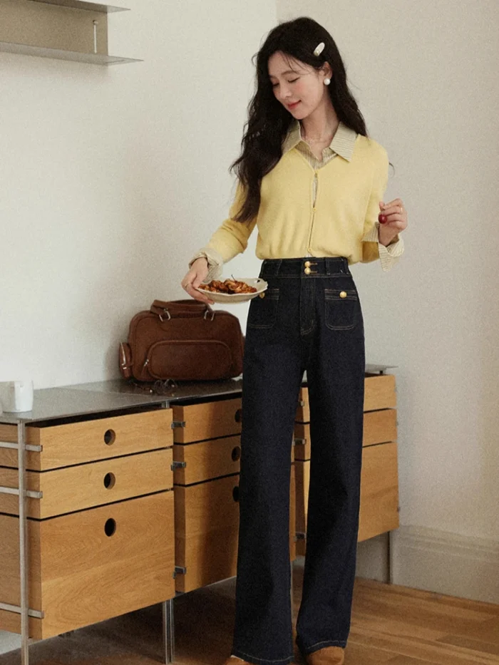 Women's Retro High Waisted Jeans - Image 5