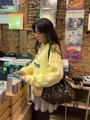 Letter Yellow Round Neck Loose - Image 3
