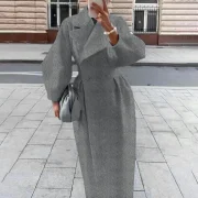 Solid-color Outerwear Lady - Image 3